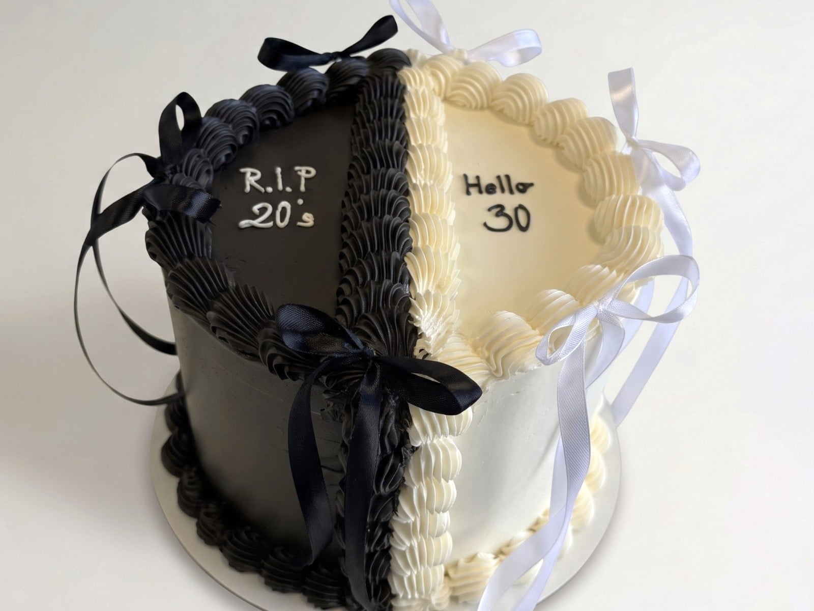 Torta na oslavu narodenín od LE BON.