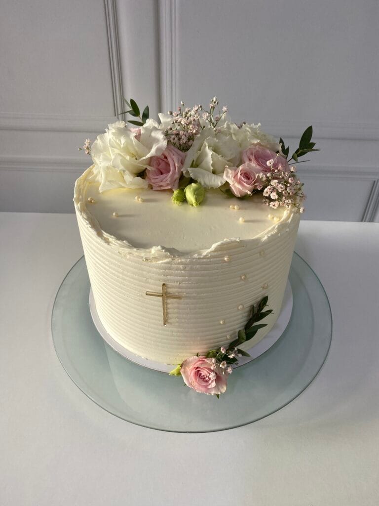 Torta pre deti na birmovku alebo prvé sväté prijímanie.