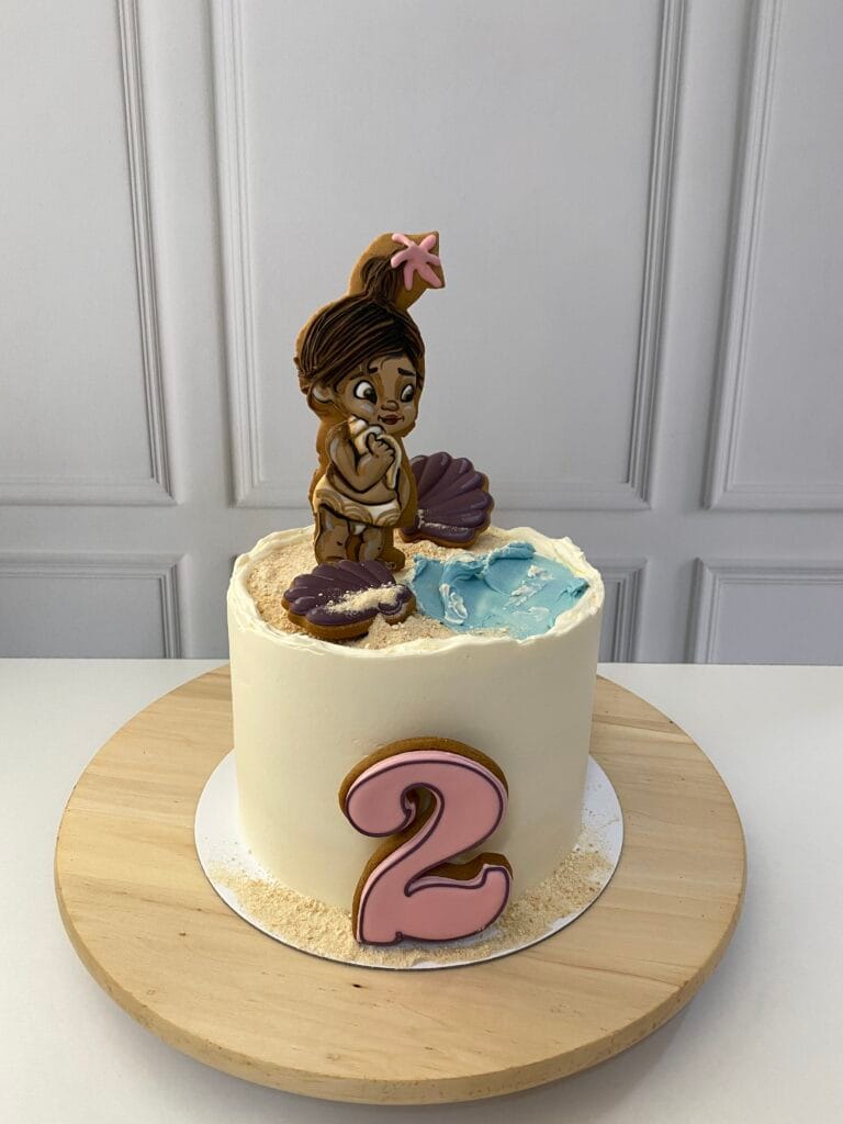 Narodeninová torta pre deti zdobená medovníkmi od LE BON Považská Bystrica.